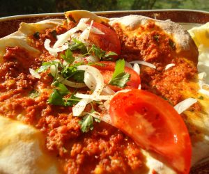 Lahmacun Tarifi