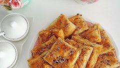 Pırasalı Tepsi Böreği