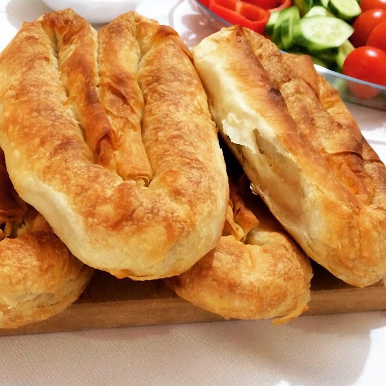Yalancı Sarıyer Böreği Nefis Tarifler