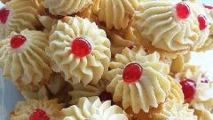 Çilek Soslu Kurabiye