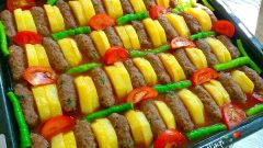 Fırında Köfte Patates(İzmir kofte)