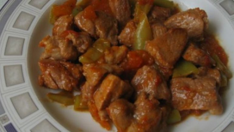 Fırında Soslu Kuşbaşı Kavurma