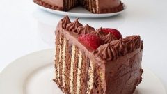 Bisküvili Yaş Pasta