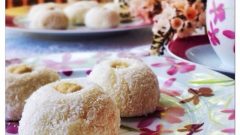 Hindistan Cevizli İrmik Topları