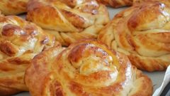 Tahinli Pekmezli Çörek