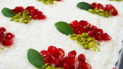 Süslü Kokoş Pasta