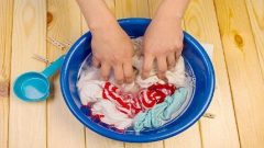 Çamaşırlarınızı Beyazlatacak 5 Doğal ve Basit Hile