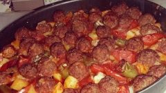 Fırında Köfte Yemeği