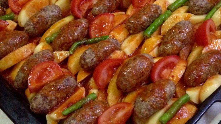 İzmir Köfte