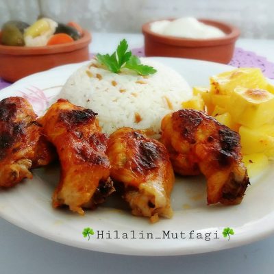 Fırında Yoğurt Soslu Kanat