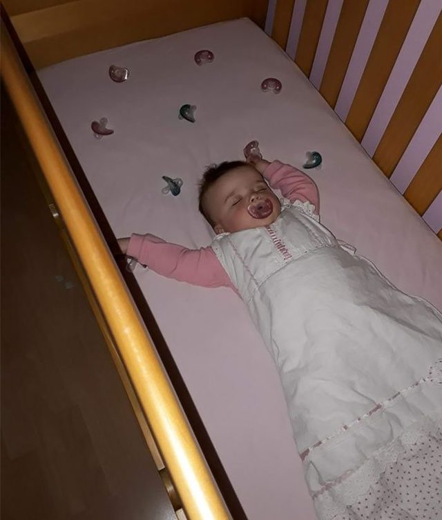 Gelsin derin uykular! Bulduğu yöntemle bebeklerin gece ağlamasına son veren anne