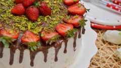 Kek Kalıbında Bisküvi Pastası