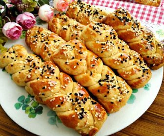 Kıyır Kıyır Örgü Çörek 