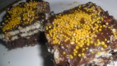 Bisküvili Yaş Pasta