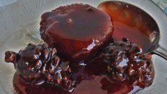 Çam Kozalağı Reçeli Nasıl Yapılır? Kozalak Reçeli Tarifi