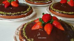 Çilekli Cocostar Pasta