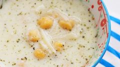 Erişteli Yoğurt Çorbası