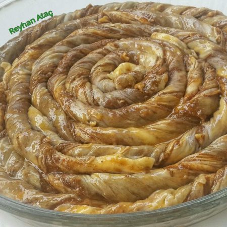 Haşhaşlı Cevizli Çörek