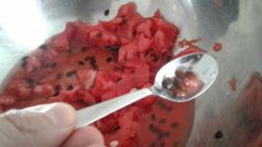 İşte Bu Yüzden Karpuz Çekirdeklerini Atmamalısınız