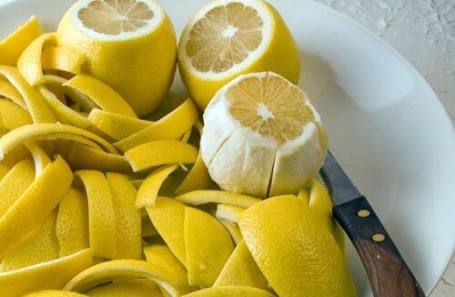 Eklem Ağrılarının Limon Kabuğuyla Tedavi Edin