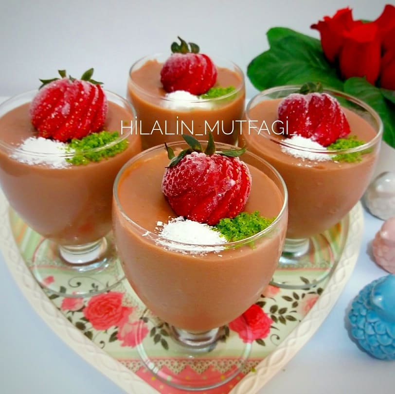 Ev Yapımı Kakaosuz Çikolatalı Puding Nefis Tarifler