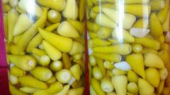 Kaynar Su İle Biber Turşusu Yapımı