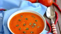 Domatesli Pirinç Çorbası