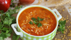 Lahanalı Erişteli Kış Çorbası