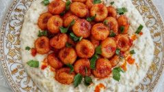 Patlıcan Salatalı Fellah Köfte