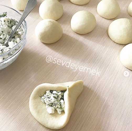 Peynirli Poğaça