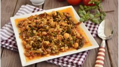 Bulgurlu Nohutlu Semizotu