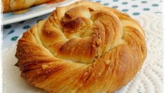 Tahinli Cevizli Bükme Çörek