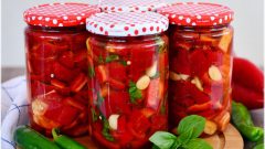 Yağlı Kırmızı Biber Turşusu