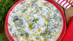 Sıkma Köfteli Semizotlu Borani