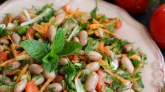 Barbunya Salatası