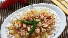 Patlıcan Patatesli Tavuk Salatası