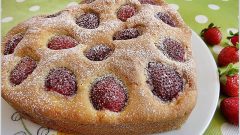 Sütsüz Yoğurtsuz Çilekli Kek