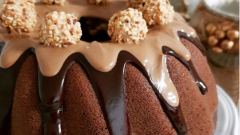 Fındık Ezmeli Çikolatalı Kek