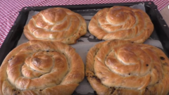 Kolay El Açması Börek