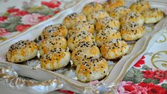 Haşhaşlı Kıyır Poğaça